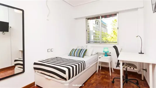 Rooms in Madrid Moncloa-Aravaca - photo 1