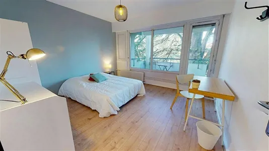 Rooms in Lyon - photo 1