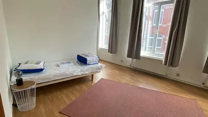 Room for rent in Charleroi, Henegouwen