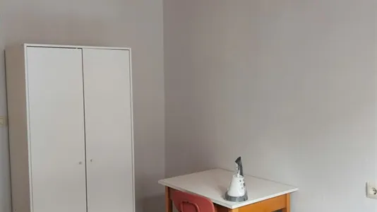 Rooms in Bilbao - photo 4