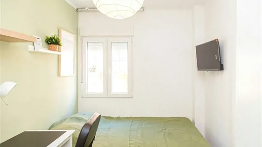 Rooms in Zaragoza - photo 2