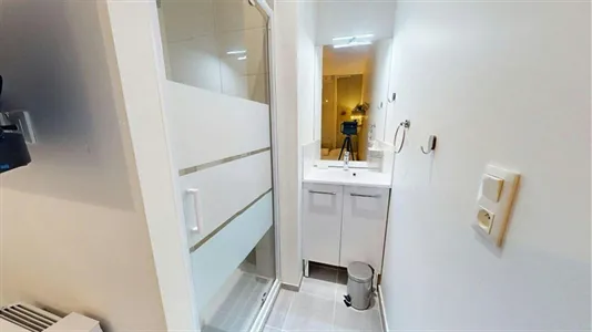 Rooms in Lyon - photo 5