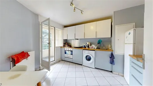 Rooms in Lyon - photo 1