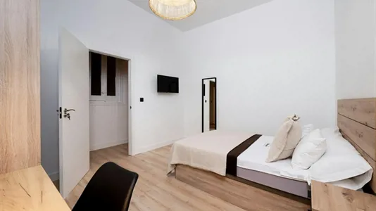 Rooms in Madrid Centro - photo 3