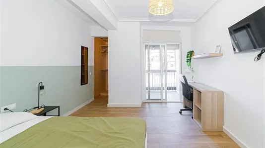 Rooms in Alicante/Alacant - photo 2