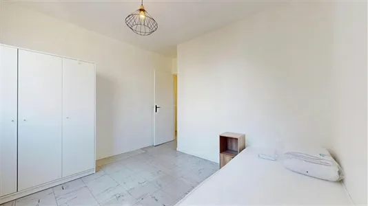 Rooms in Grenoble - photo 3