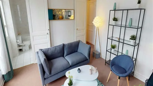 Rooms in Paris 17ème arrondissement - photo 10