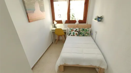 Rooms in Granada - photo 2