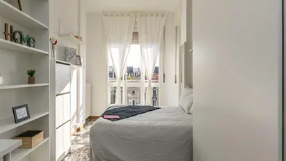 Room for rent in Milano Zona 8 - Fiera, Gallaratese, Quarto Oggiaro, Milan