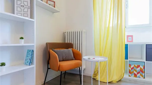 Rooms in Milano Zona 8 - Fiera, Gallaratese, Quarto Oggiaro - photo 8