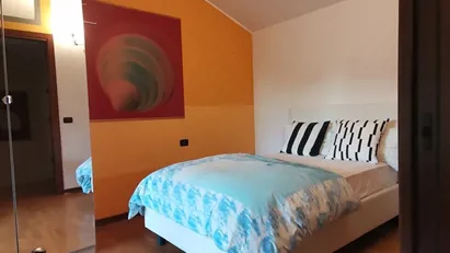 Room for rent in Milano Zona 7 - Baggio, De Angeli, San Siro, Milan