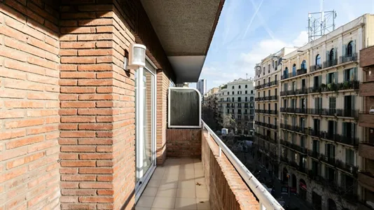 Apartments in Barcelona Eixample - photo 3