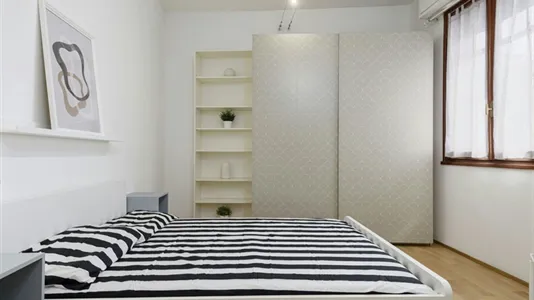 Rooms in Florence - photo 3