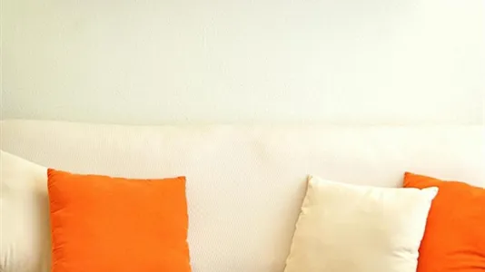 Rooms in Barcelona Eixample - photo 10