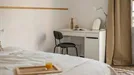 Room for rent, Barcelona Ciutat Vella, Barcelona, &lt;span class=&quot;blurred street&quot; onclick=&quot;ProcessAdRequest(11573232)&quot;&gt;&lt;span class=&quot;hint&quot;&gt;See streetname&lt;/span&gt;[xxxxxxxxxxxxx]&lt;/span&gt;