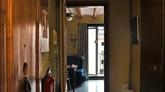Rooms in Barcelona Ciutat Vella - photo 10