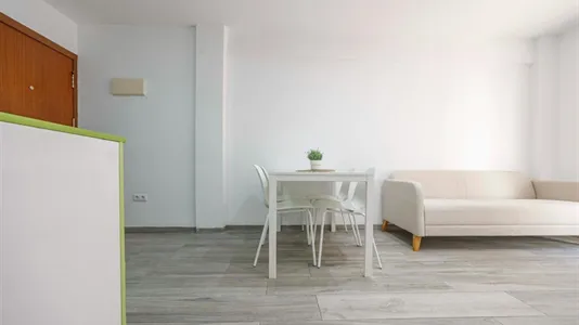 Rooms in Tavernes Blanques - photo 9
