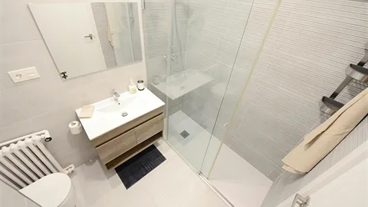 Rooms in Bilbao - photo 9