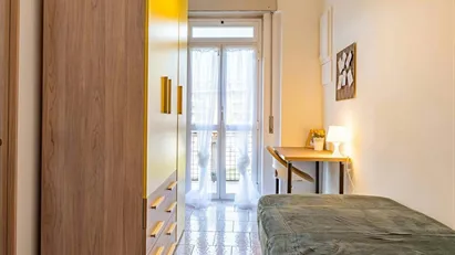 Room for rent in Milano Zona 4 - Vittoria, Forlanini, Milan