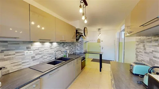 Rooms in Saint-Julien-en-Genevois - photo 7