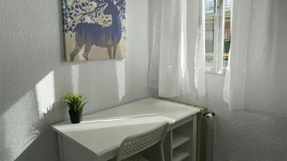 Room for rent in Adaro, Comunidad de Madrid