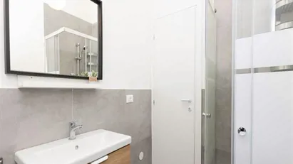 Room for rent in Milano Zona 6 - Barona, Lorenteggio, Milan