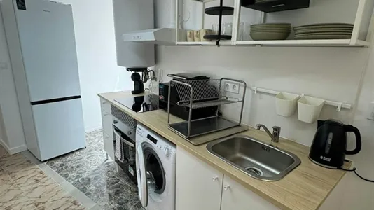 Rooms in Mislata - photo 10