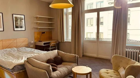 Rooms in Brussels Etterbeek - photo 1