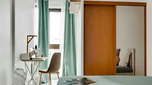 Rooms in Paris 19ème arrondissement - photo 2