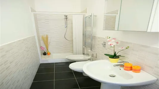 Rooms in Milano Zona 2 - Stazione Centrale, Gorla, Turro, Greco, Crescenzago - photo 10