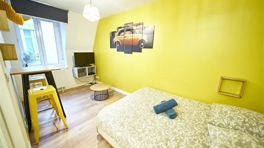 Apartments in Lyon - photo 2