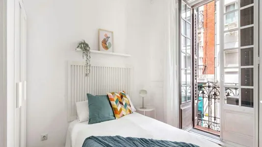 Rooms in Madrid Chamberí - photo 5