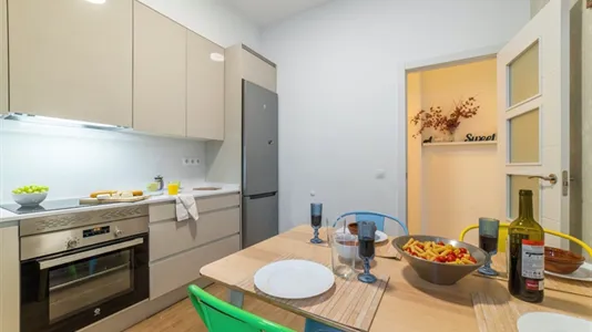 Rooms in Madrid Retiro - photo 10