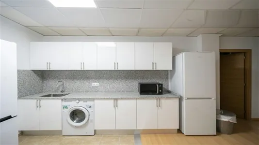 Rooms in Valencia Ciutat Vella - photo 8