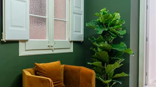 Rooms in Barcelona Eixample - photo 9