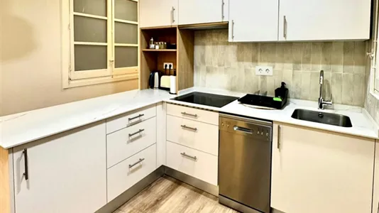 Rooms in Madrid Salamanca - photo 9