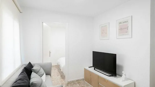 Apartments in L'Hospitalet de Llobregat - photo 2