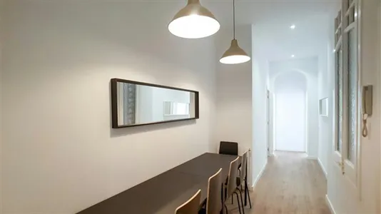 Rooms in Barcelona Eixample - photo 5
