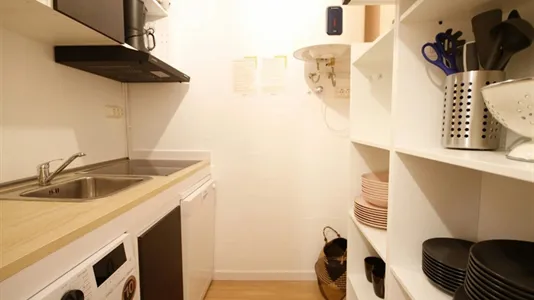 Rooms in Barcelona Eixample - photo 7