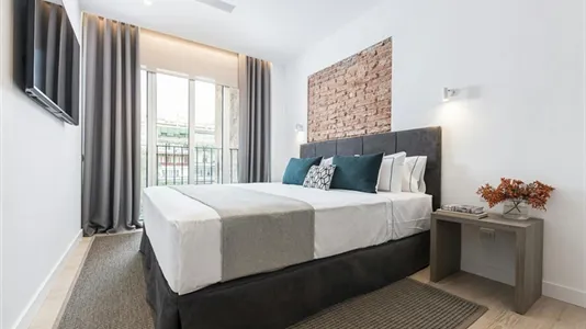 Apartments in Barcelona Eixample - photo 8