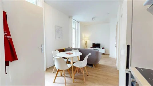 Rooms in Lyon - photo 10