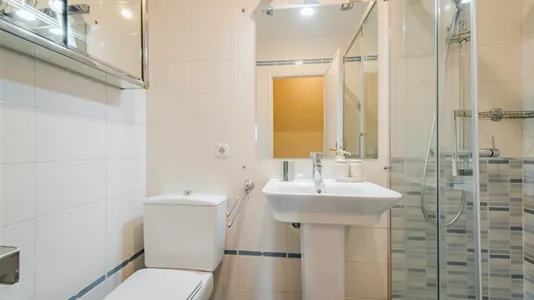 Rooms in Madrid Chamartín - photo 7