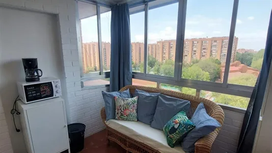 Rooms in Madrid Puente de Vallecas - photo 2