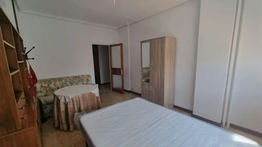 Rooms in Valladolid - photo 2