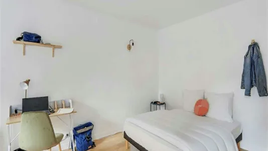 Rooms in Paris 19ème arrondissement - photo 2