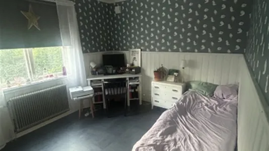 Houses in Trollhättan - photo 7