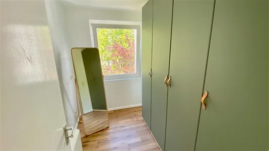 Rooms in Hamburg Nord - photo 8