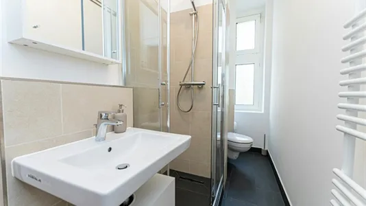 Rooms in Berlin Neukölln - photo 8