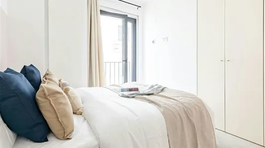 Rooms in Valencia Ciutat Vella - photo 5