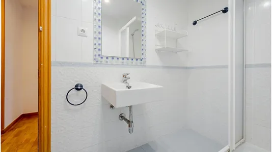 Rooms in Madrid Salamanca - photo 9